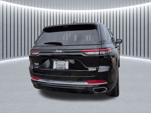 Certified 2024 Jeep Grand Cherokee Overland w/ Luxury Tech Group IV AWD/4WD image 8