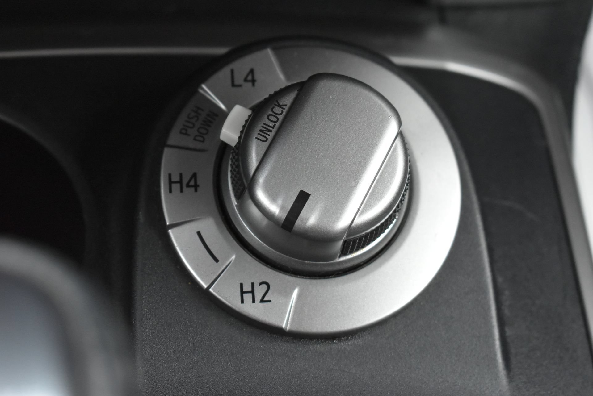 Used 2018 Toyota 4Runner SR5 Premium AWD/4WD image 32