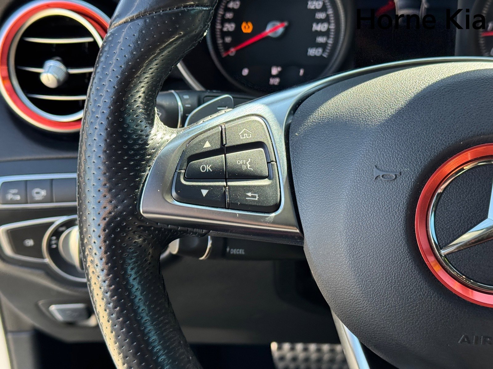 Used 2019 Mercedes-Benz GLC 300 4MATIC Coupe image 18