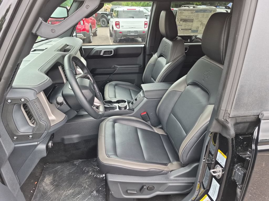 New 2026 Ford Bronco Outer Banks AWD/4WD image 12