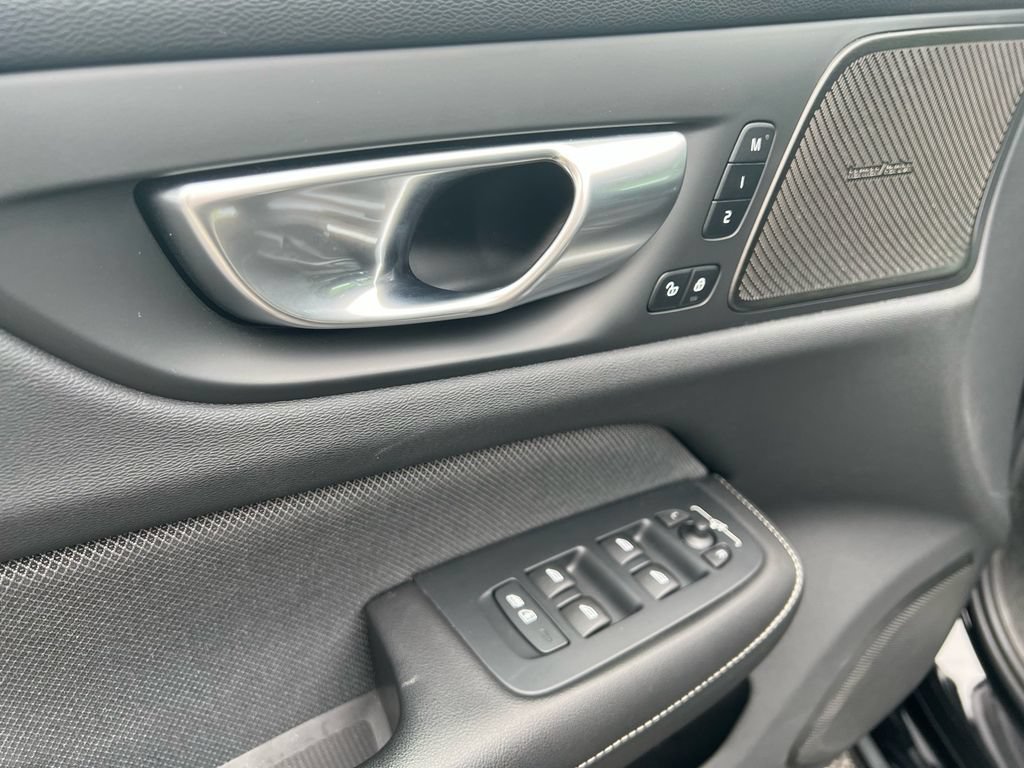 Certified 2024 Volvo S60 T8 Plus w/ Climate Package AWD/4WD image 10
