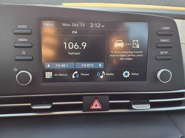 New 2025 Hyundai Elantra SE image 18