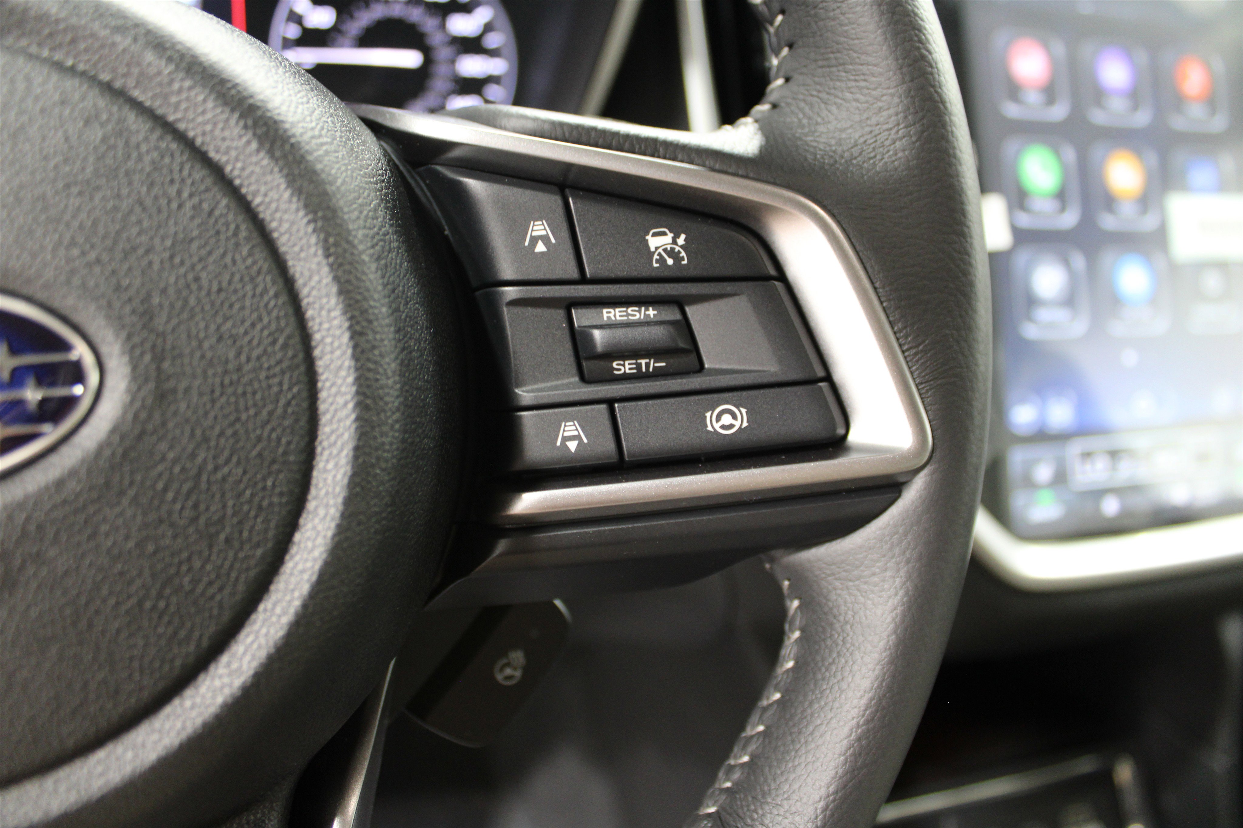 New 2025 Subaru Ascent Limited image 11