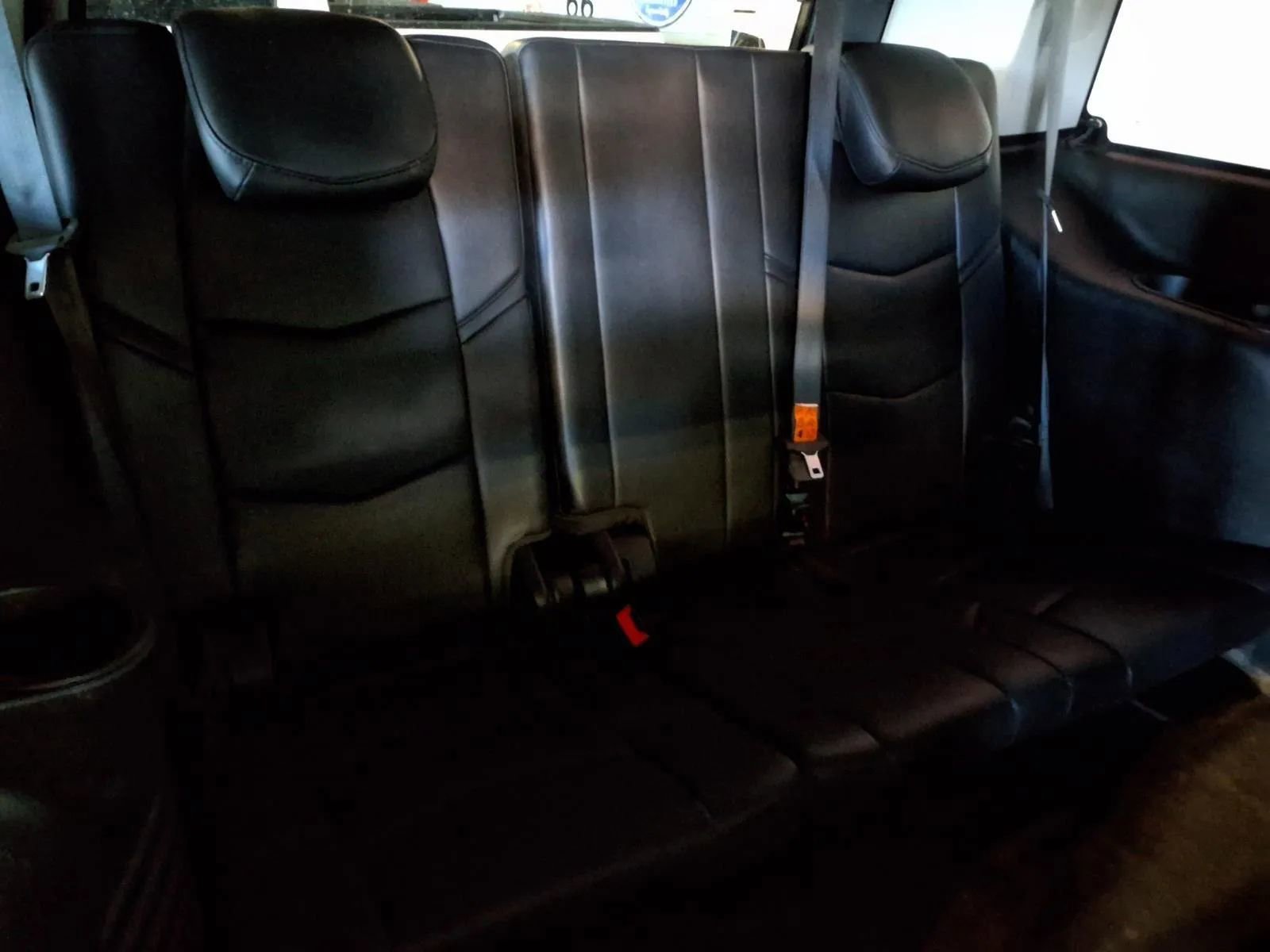 Used 2020 Cadillac Escalade Luxury image 11