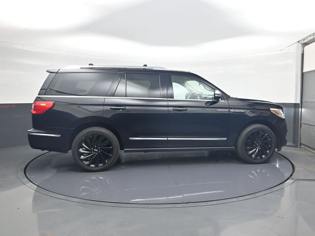 Used 2020 Lincoln Navigator Black Label w/ Cargo Convenience Package image 8