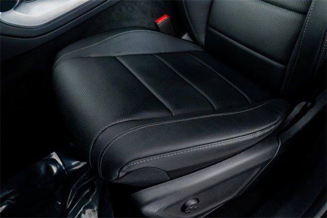 Used 2024 Mercedes-Benz GLE 450 4MATIC w/ Winter Package image 34