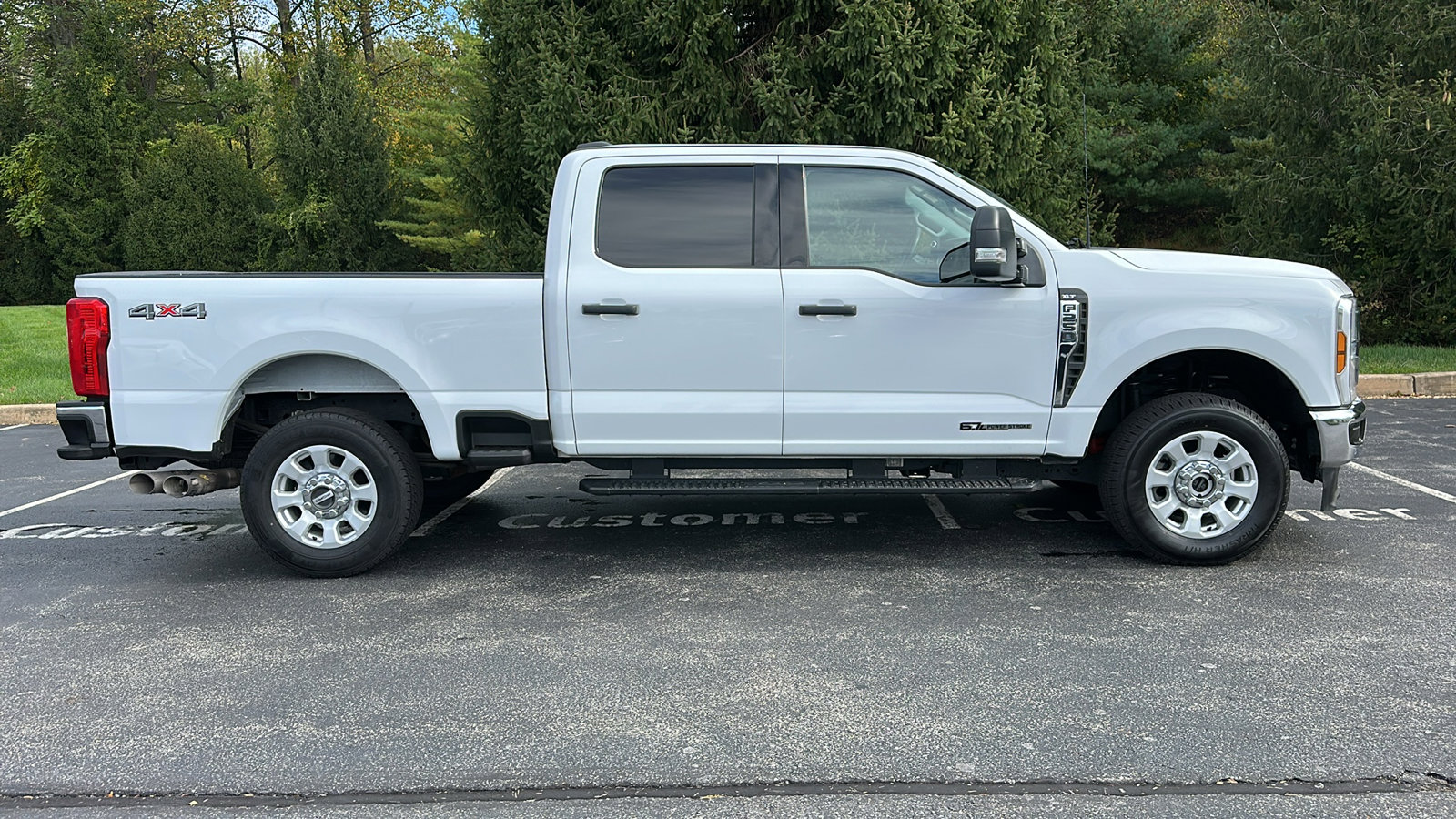 Used 2024 Ford F250 XLT image 28