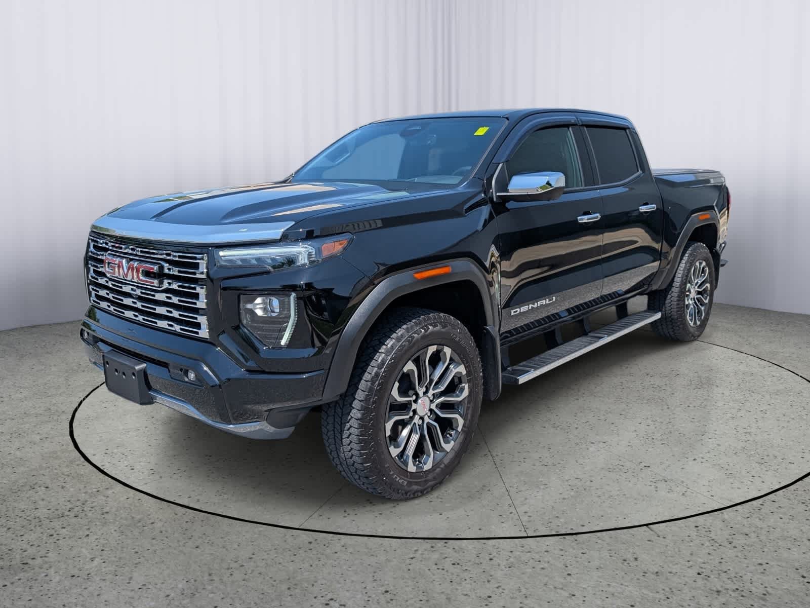 Certified 2025 GMC Canyon Denali AWD/4WD image 7