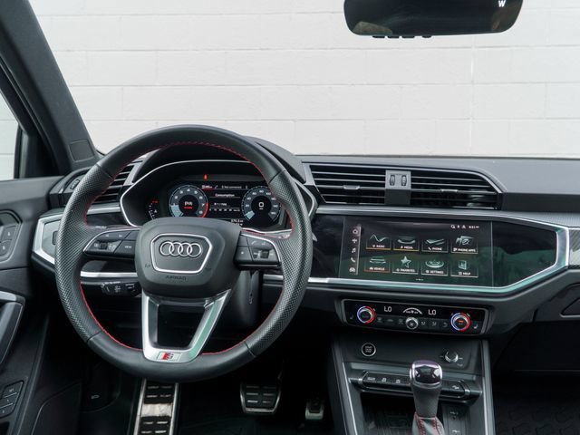 Used 2025 Audi Q3 2.0T Premium Plus w/ Premium Plus Package AWD/4WD image 22
