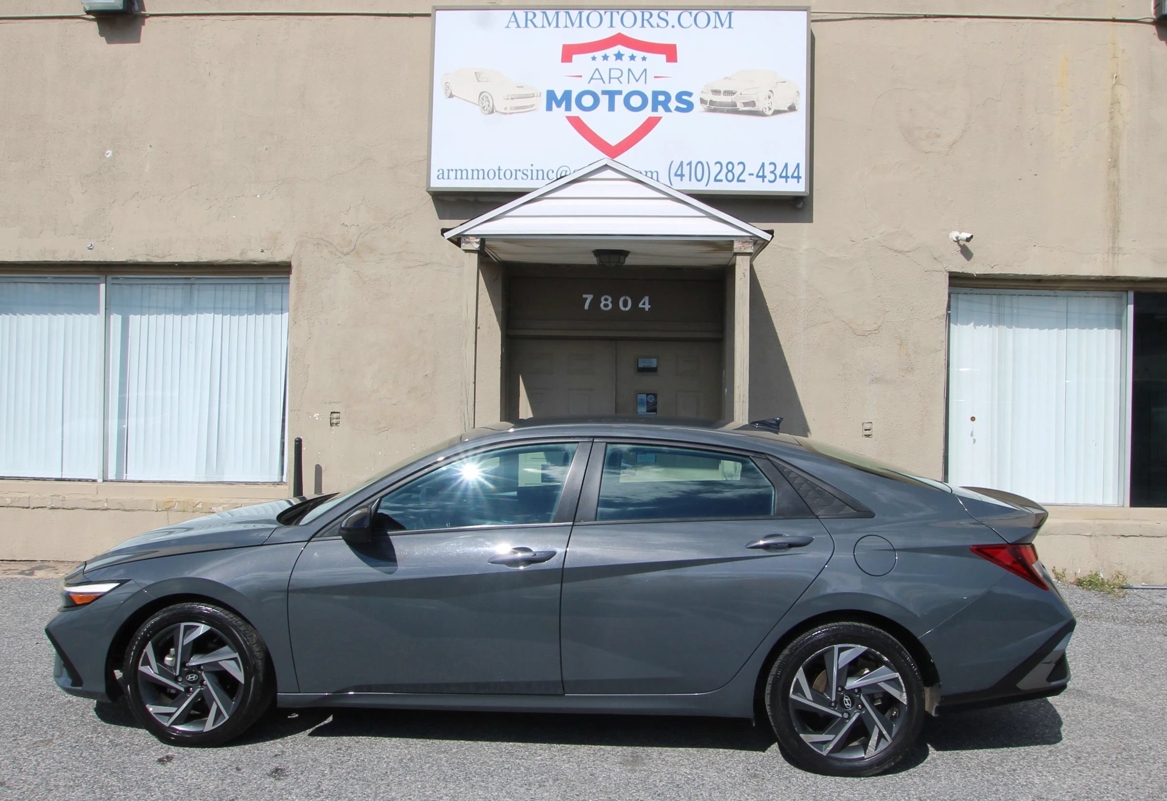 Used 2025 Hyundai Elantra Sport FWD image 5
