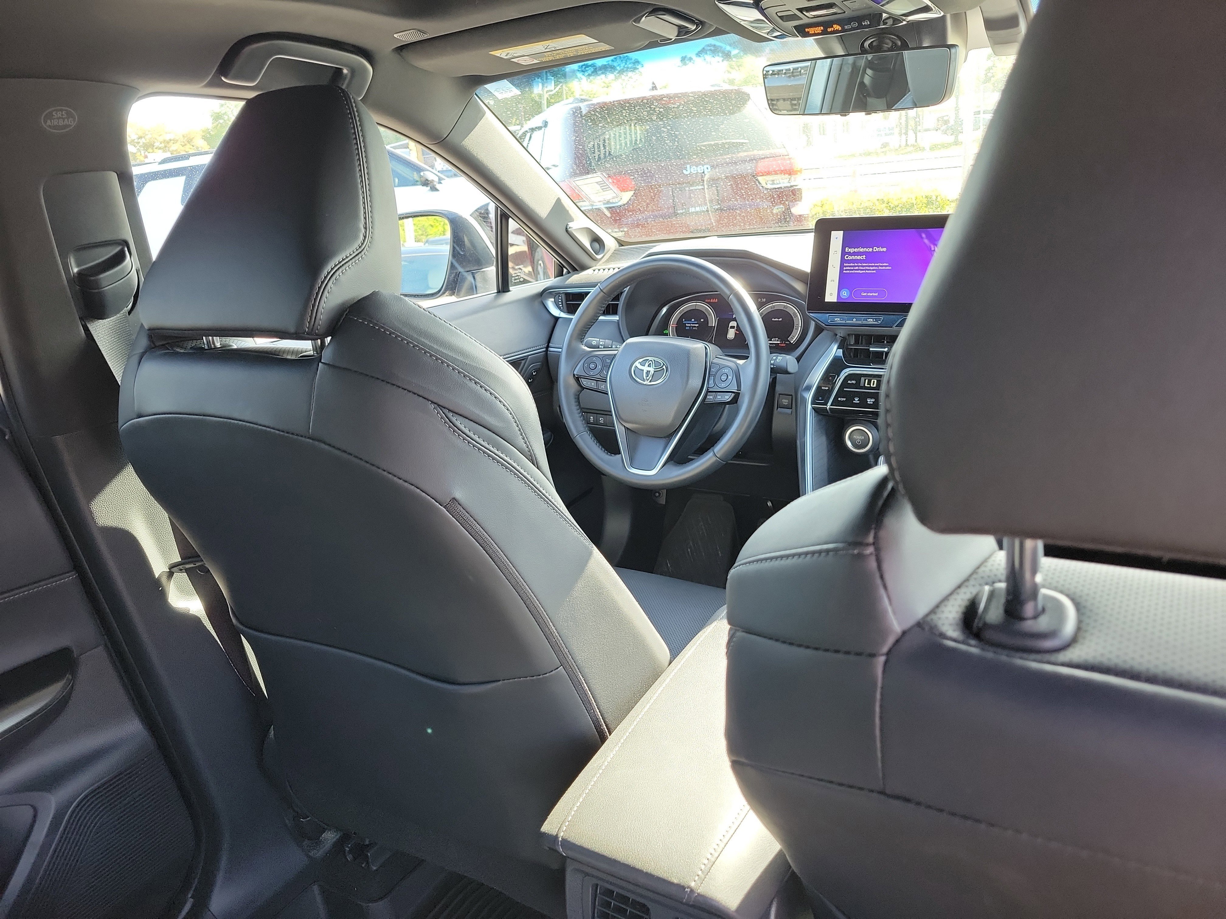 Used 2024 Toyota Venza Limited image 13
