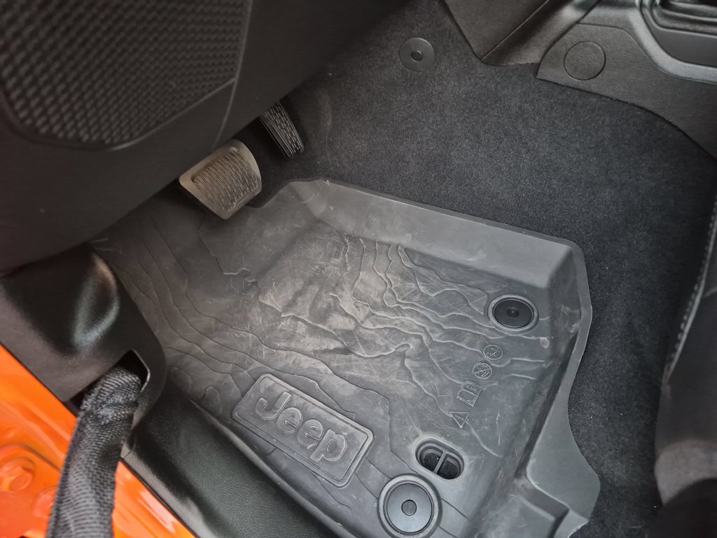 Used 2025 Jeep Wrangler Unlimited Rubicon 392 AWD/4WD image 19