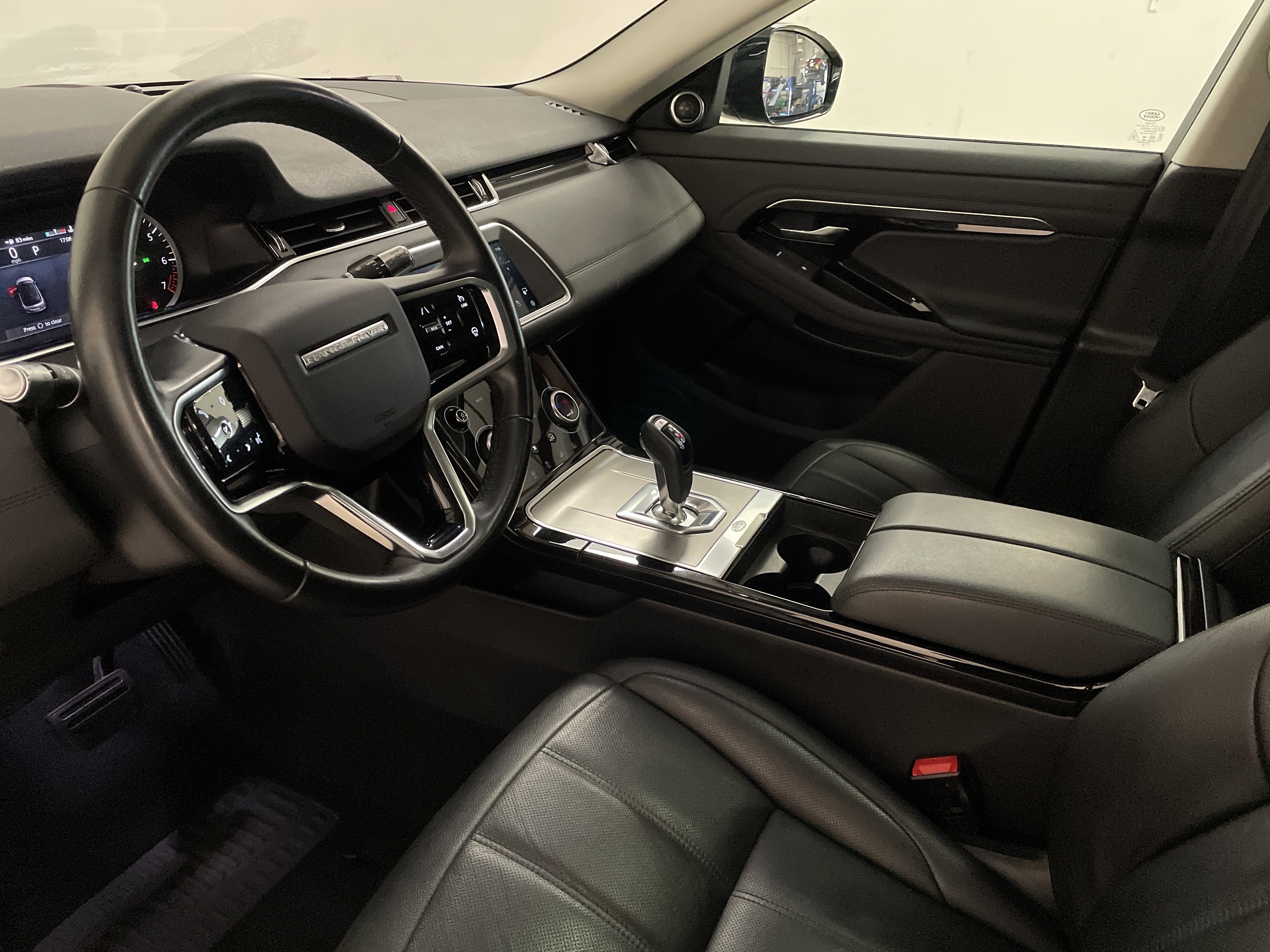 Used 2022 Land Rover Range Rover Evoque S AWD/4WD image 8