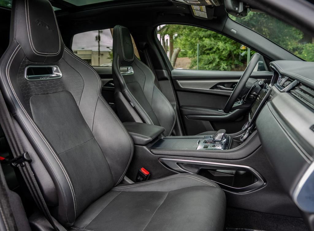Used 2024 Jaguar F-PACE R-Dynamic S AWD/4WD image 21