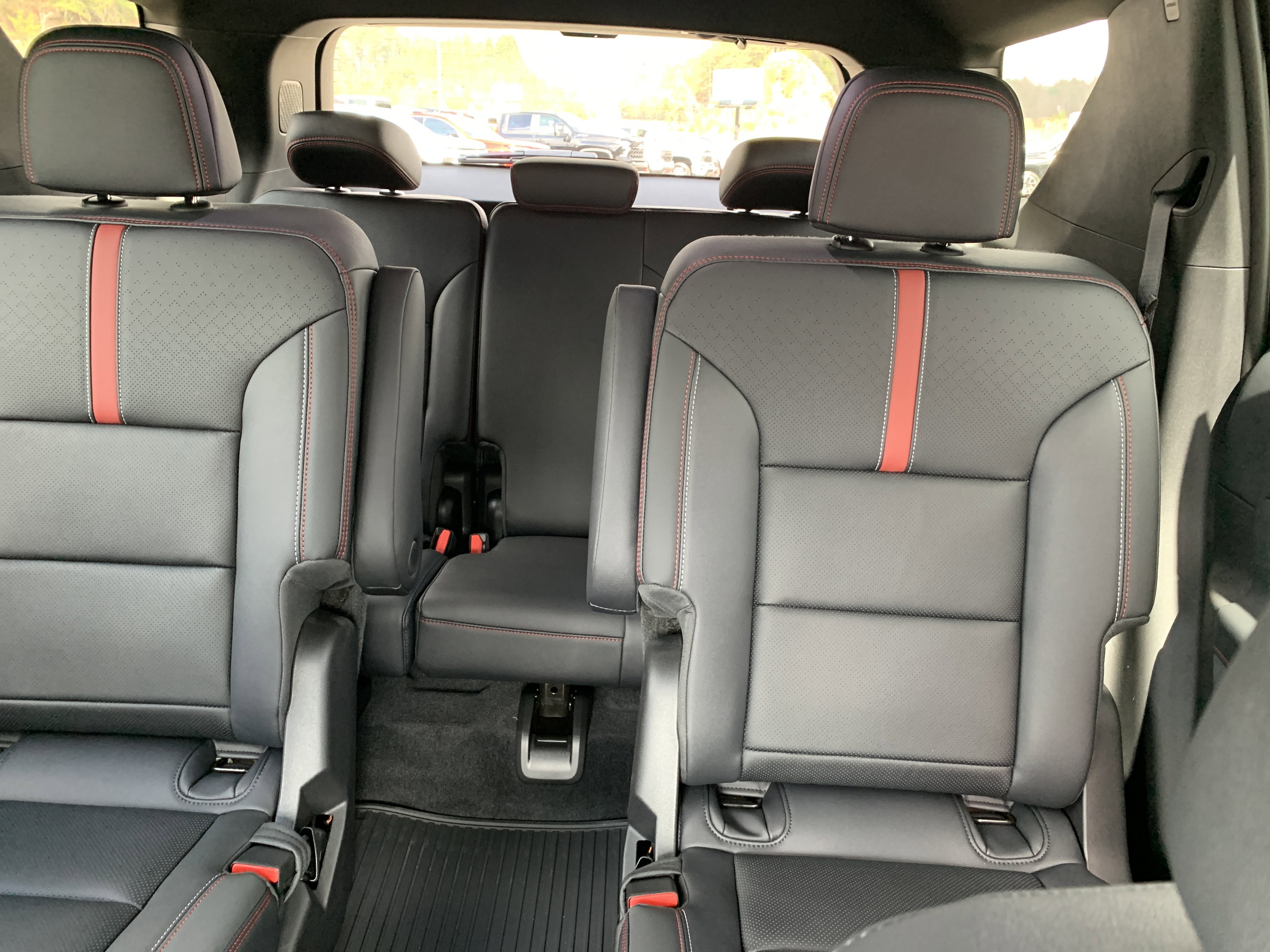 New 2026 Chevrolet Traverse RS w/ LPO, Floor Liner Package image 18