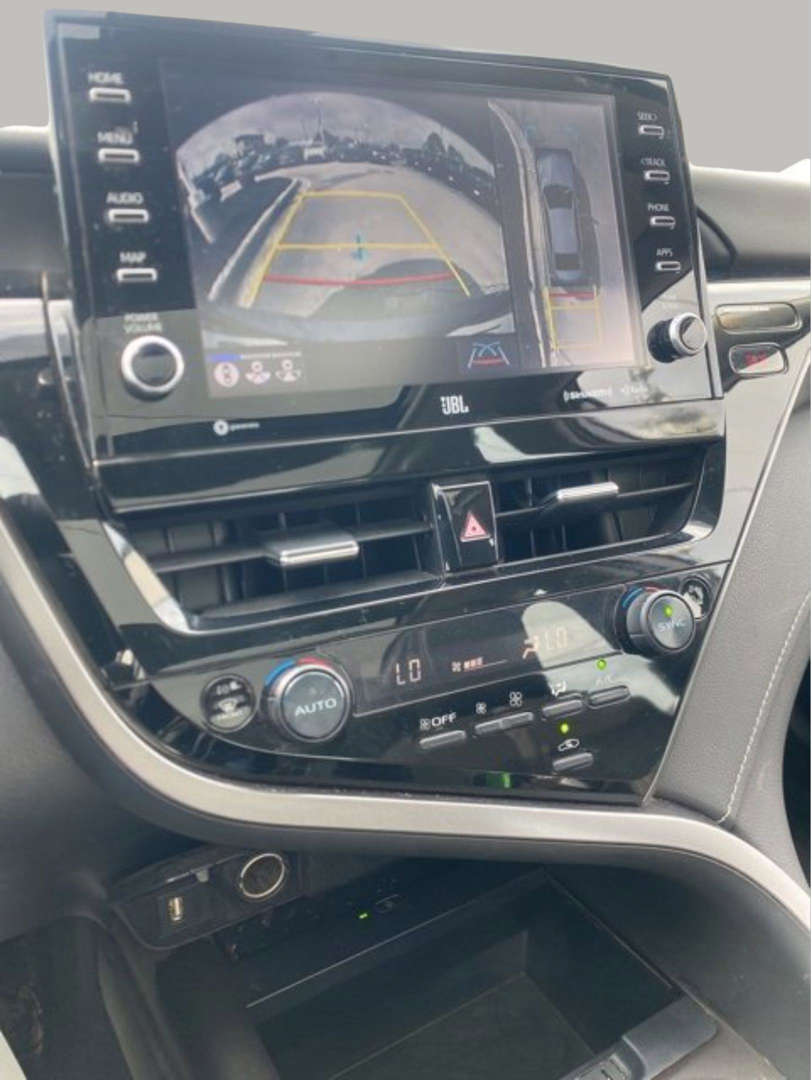 Used 2022 Toyota Camry XSE w/ Navigation Package image 26