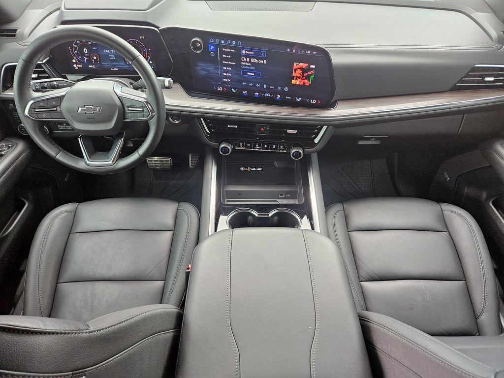 Used 2026 Chevrolet Tahoe Z71 AWD/4WD image 33