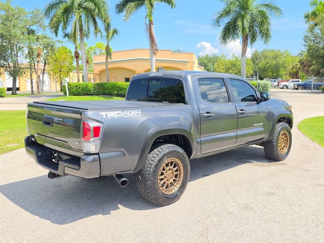 Used 2023 Toyota Tacoma TRD Off-Road w/ TRD Premium Off Road Package AWD/4WD image 4