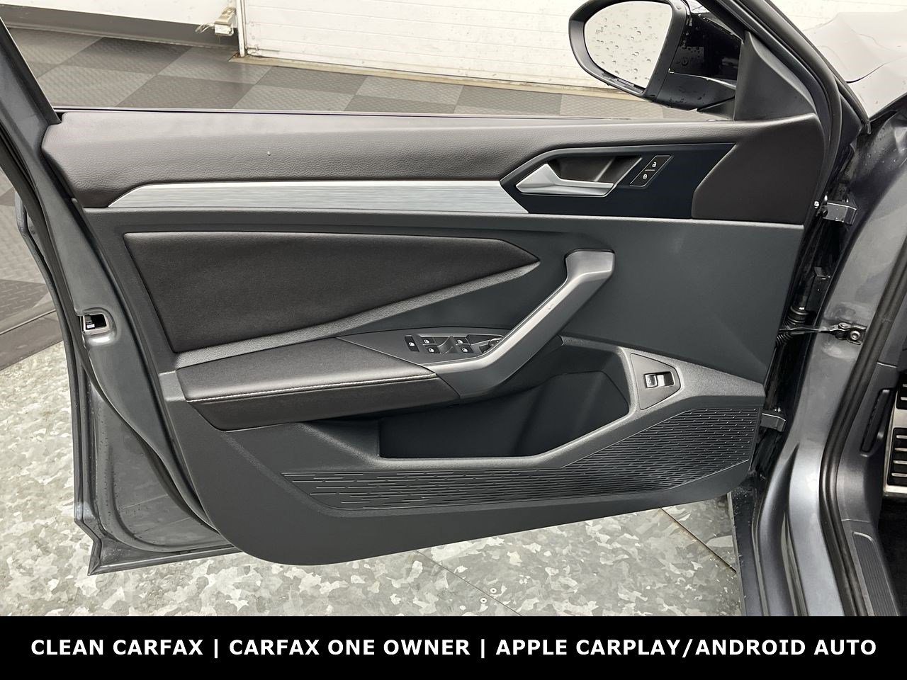 Used 2025 Volkswagen Jetta Sport FWD image 6