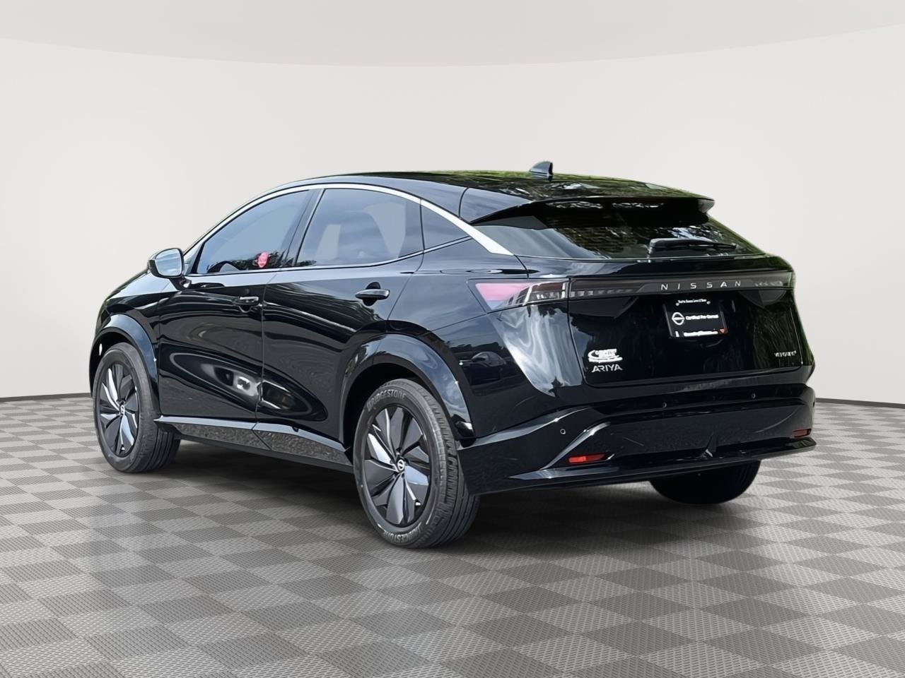 Used 2023 Nissan Ariya FWD image 7