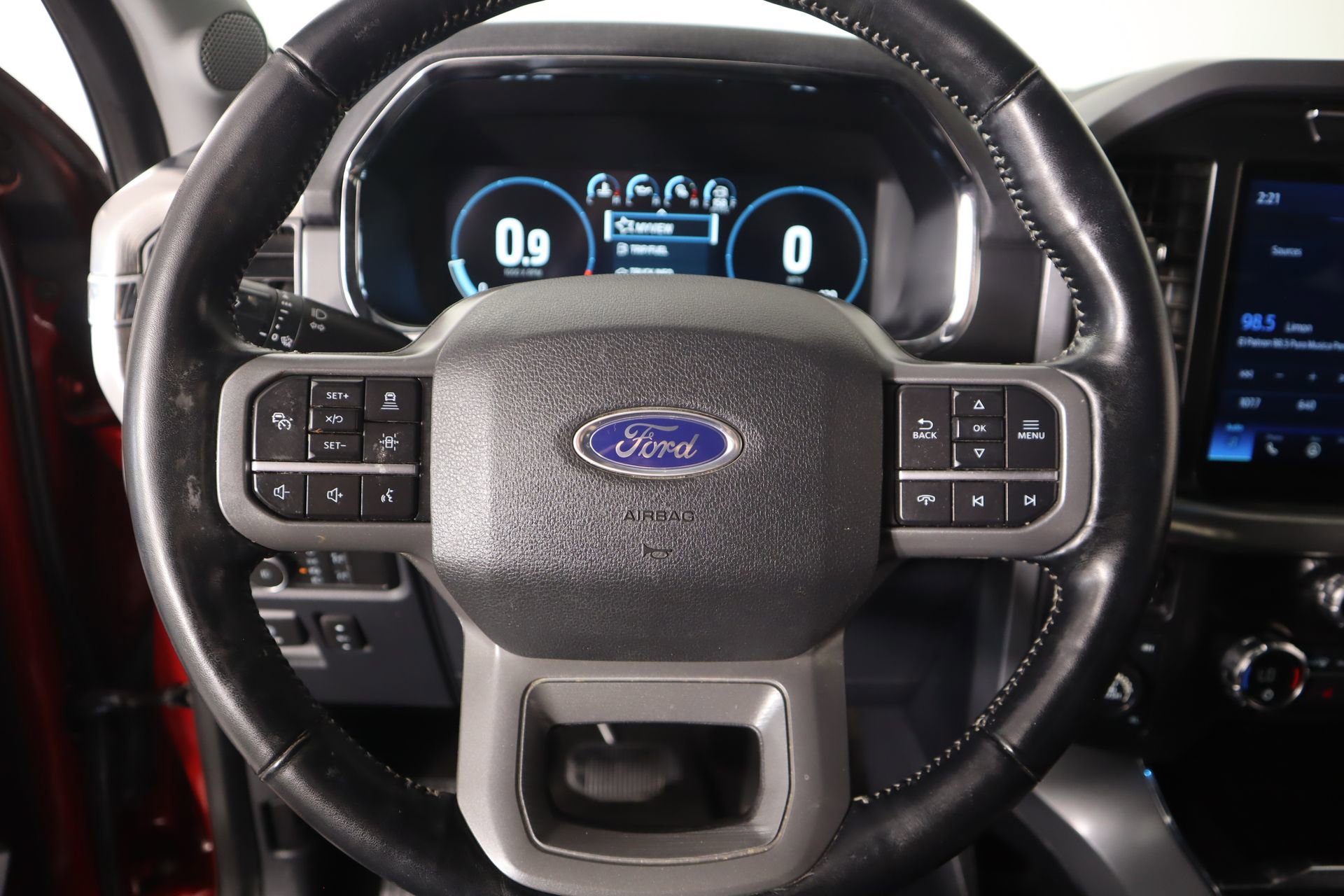 Used 2021 Ford F150 Lariat image 3