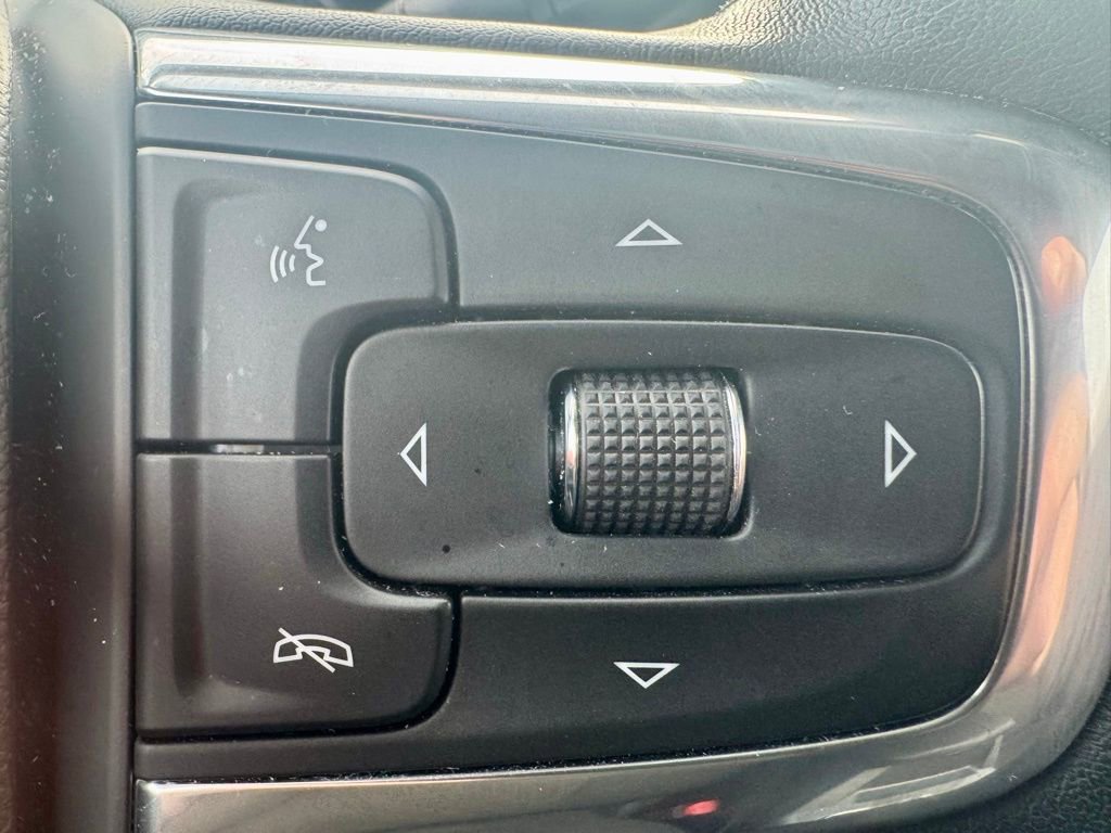 Used 2020 Chevrolet Blazer LT image 19