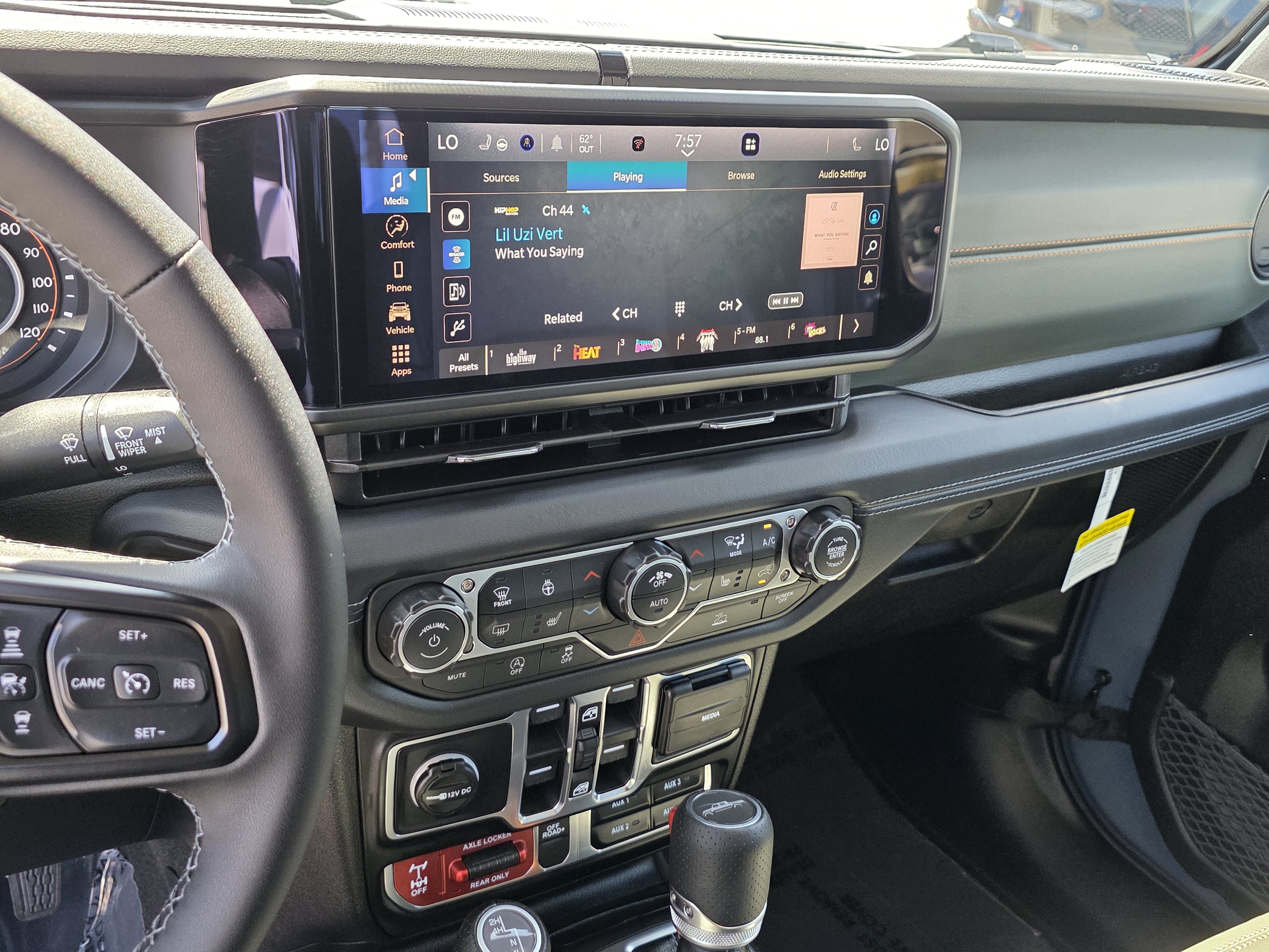 New 2026 Jeep Gladiator Mojave AWD/4WD image 12