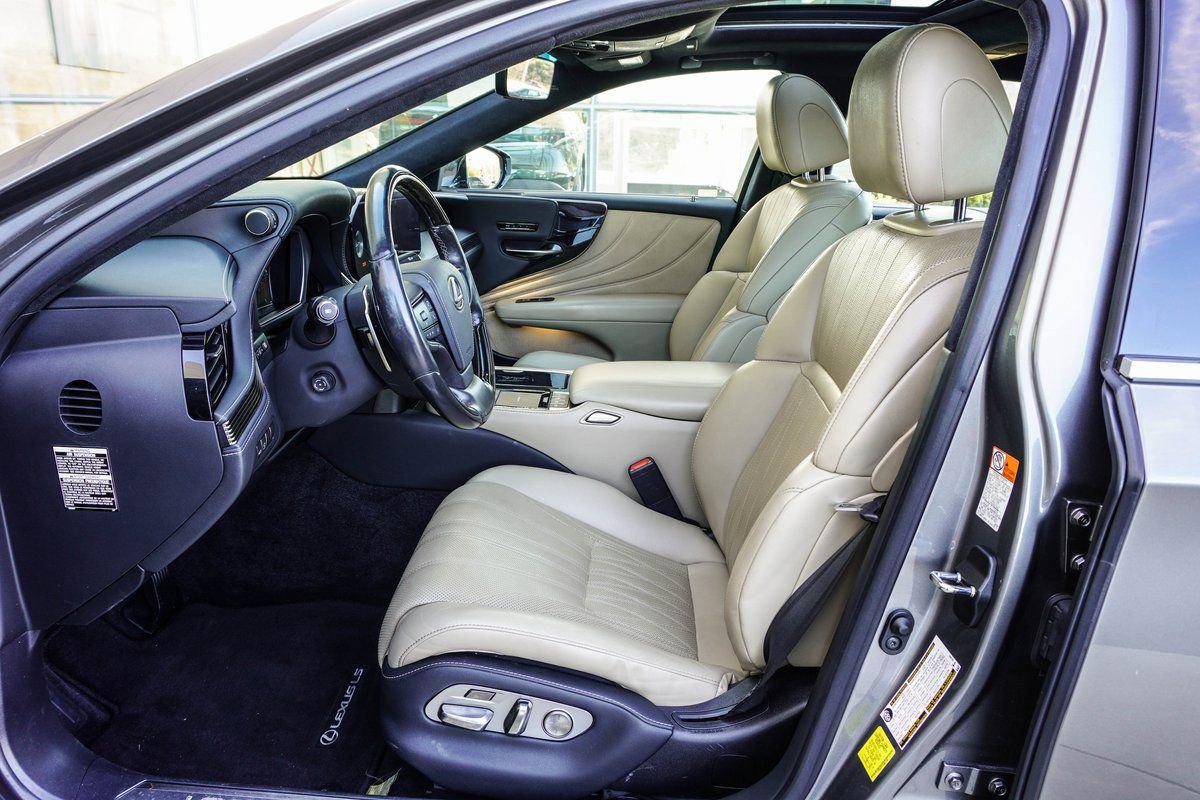 Used 2022 Lexus LS 500 w/ Interior Upgrade Package image 18