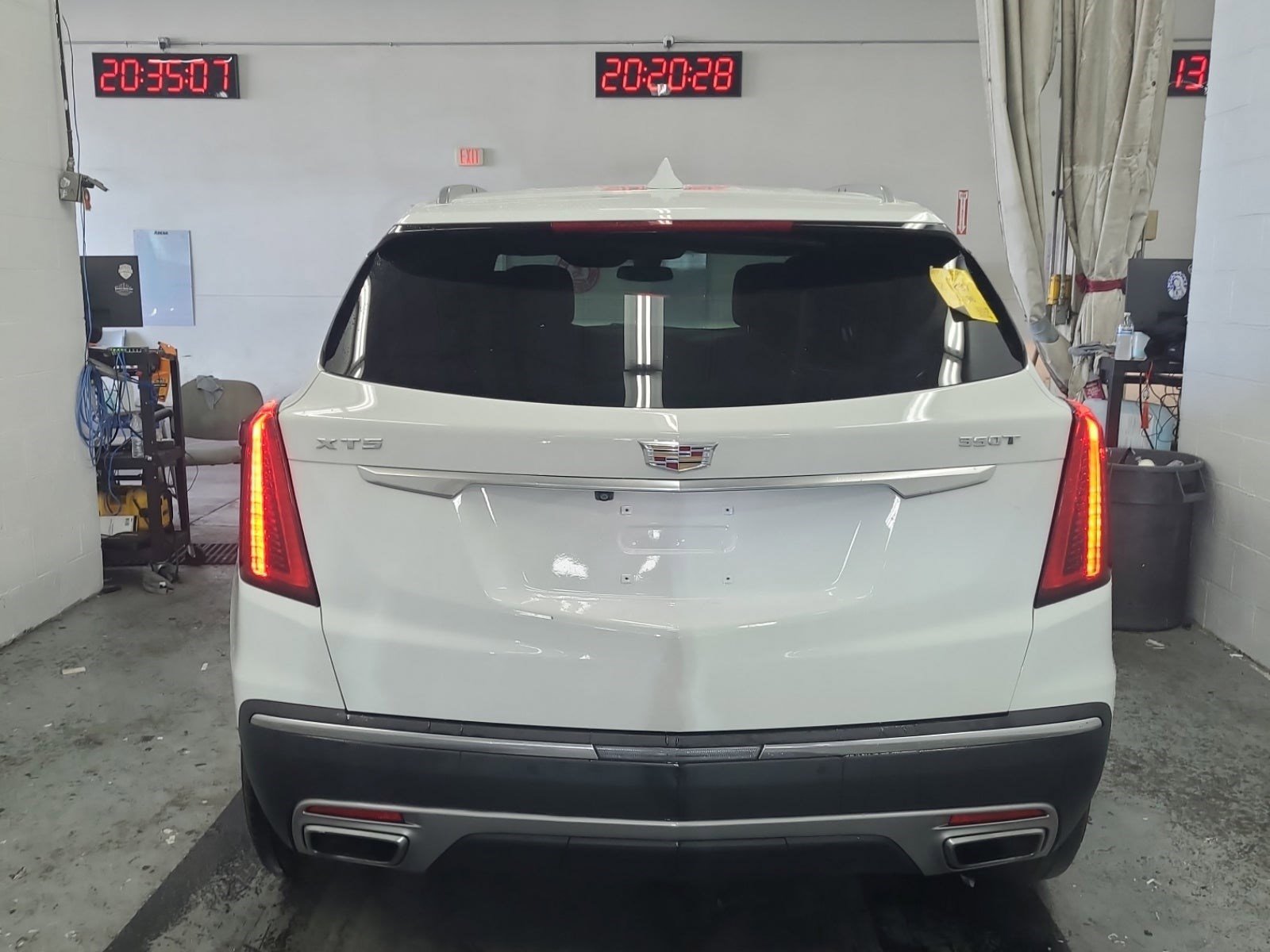 Used 2024 Cadillac XT5 Premium Luxury FWD image 6