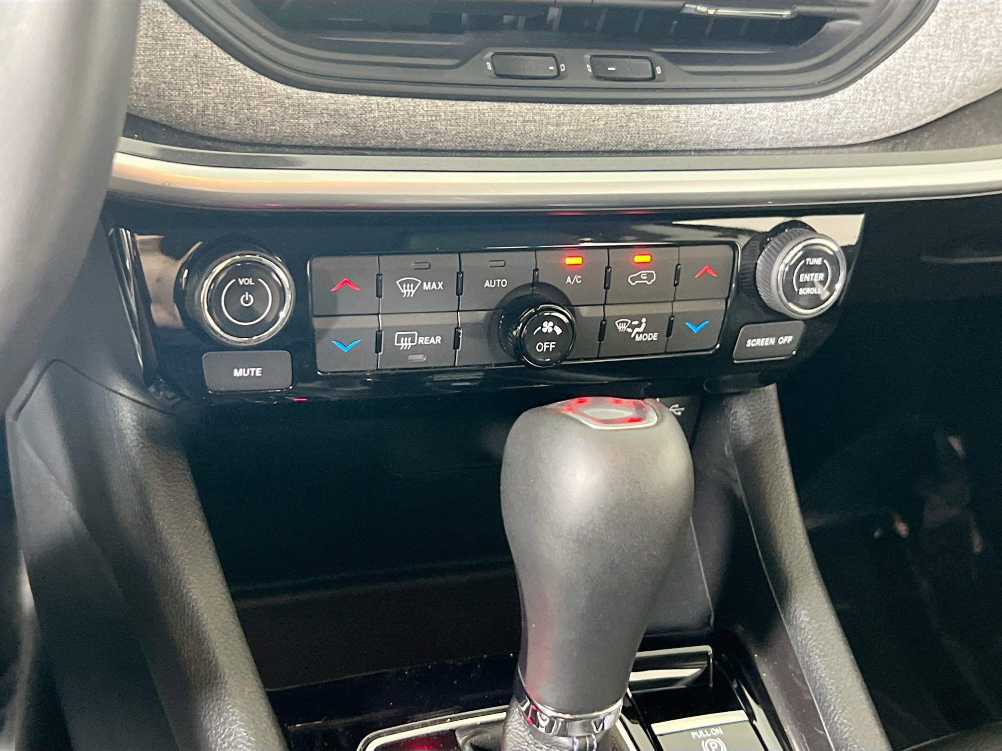 Used 2022 Jeep Compass Latitude w/ Convenience Group AWD/4WD image 15