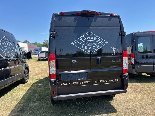 Used 2023 RAM ProMaster 2500 w/ Black Appearance Package FWD image 6