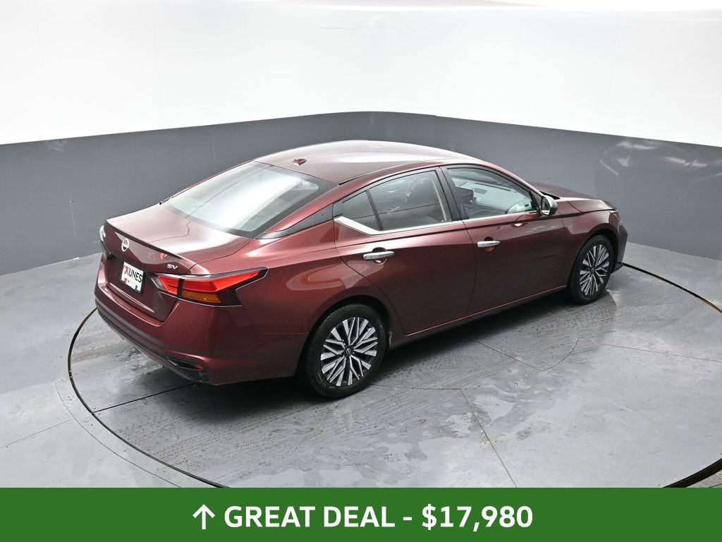 Used 2024 Nissan Altima 2.5 SV image 41