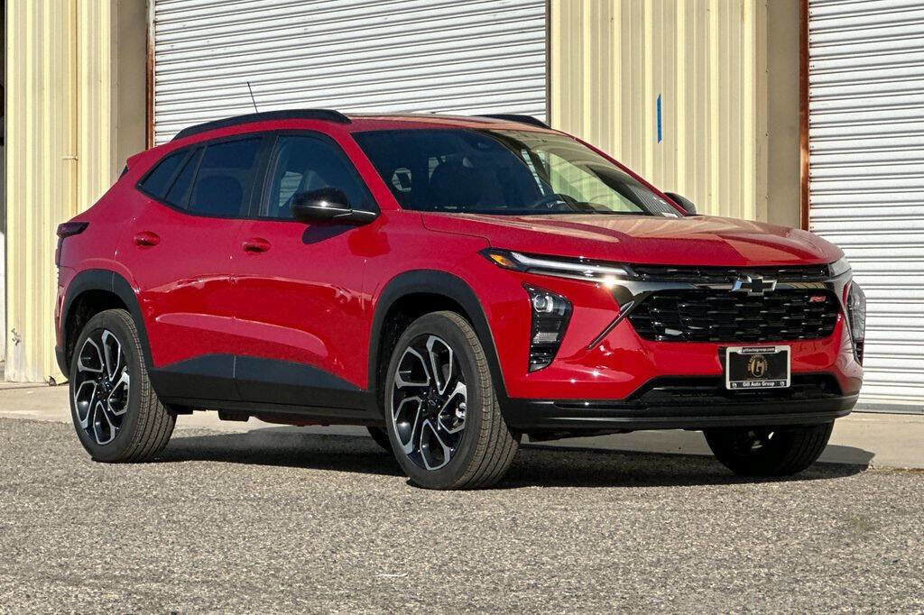 New 2026 Chevrolet Trax RS w/ Sunroof Package image 9