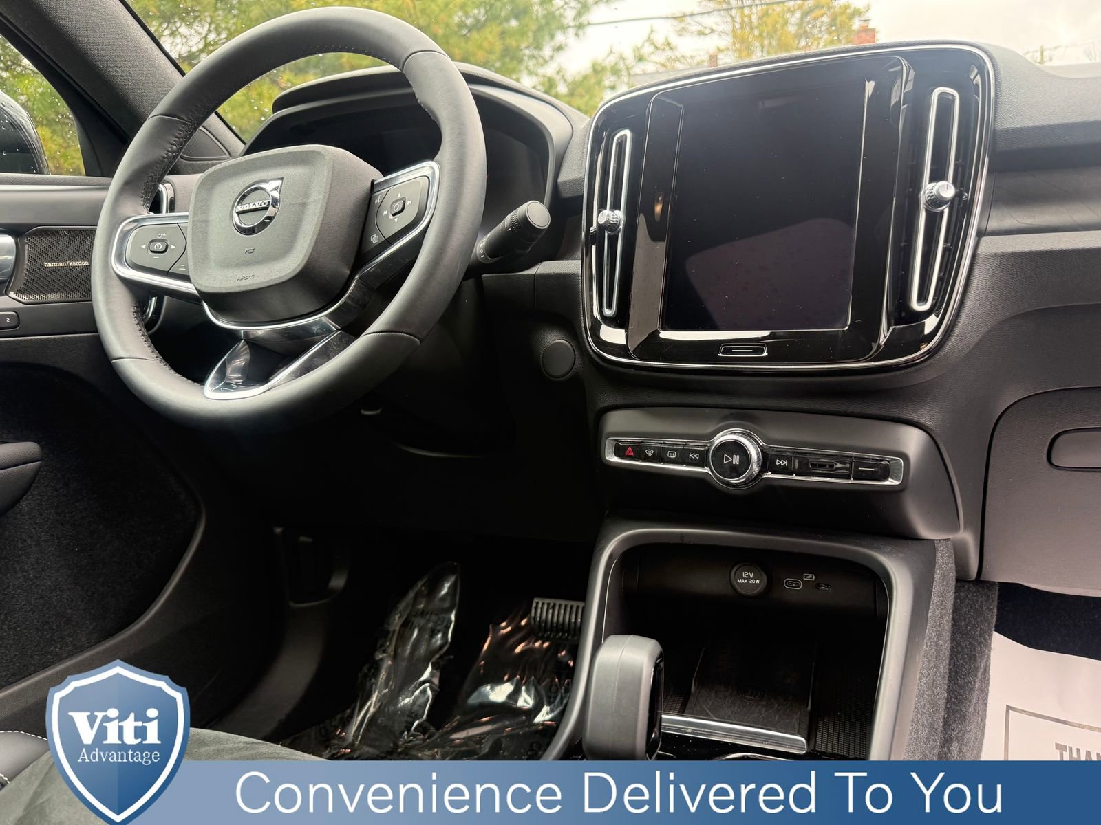 Used 2023 Volvo C40 P8 Recharge Ultimate AWD/4WD image 32