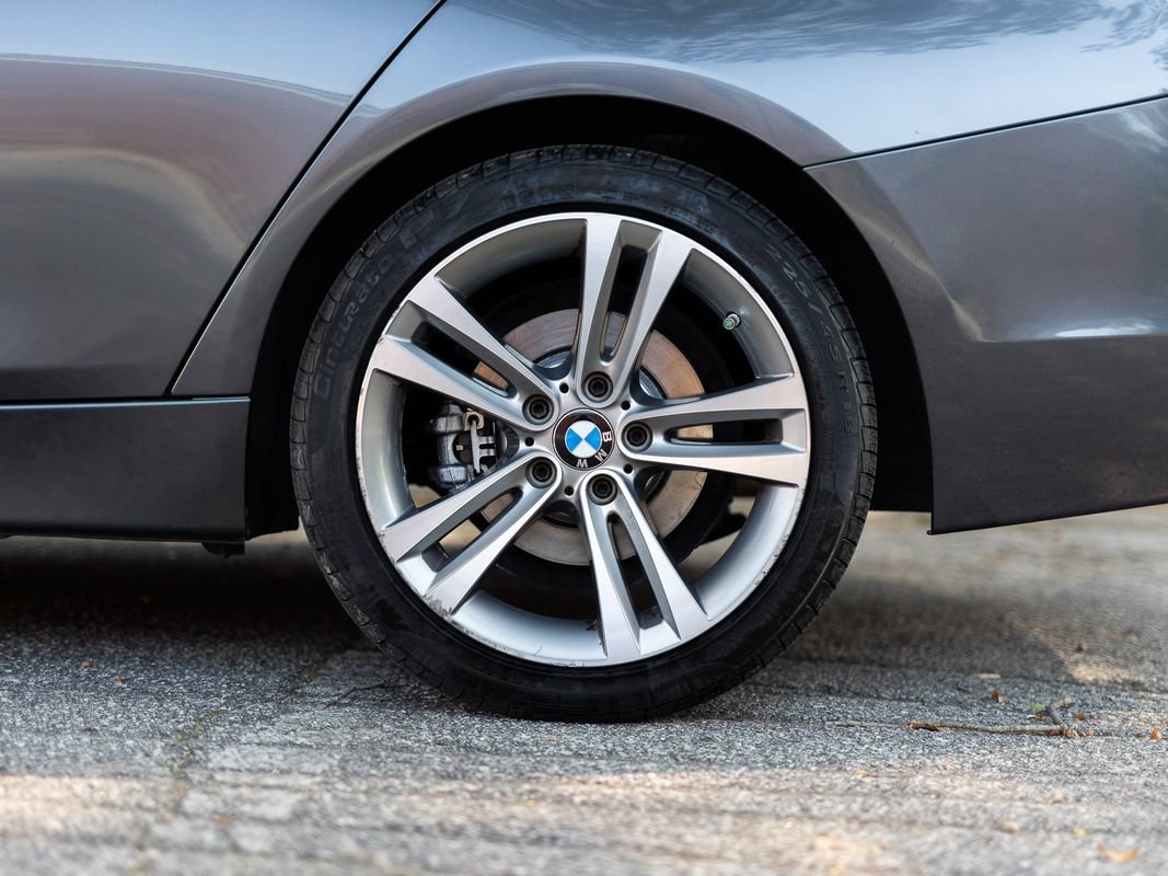 Used 2017 BMW 330i Sedan RWD image 13