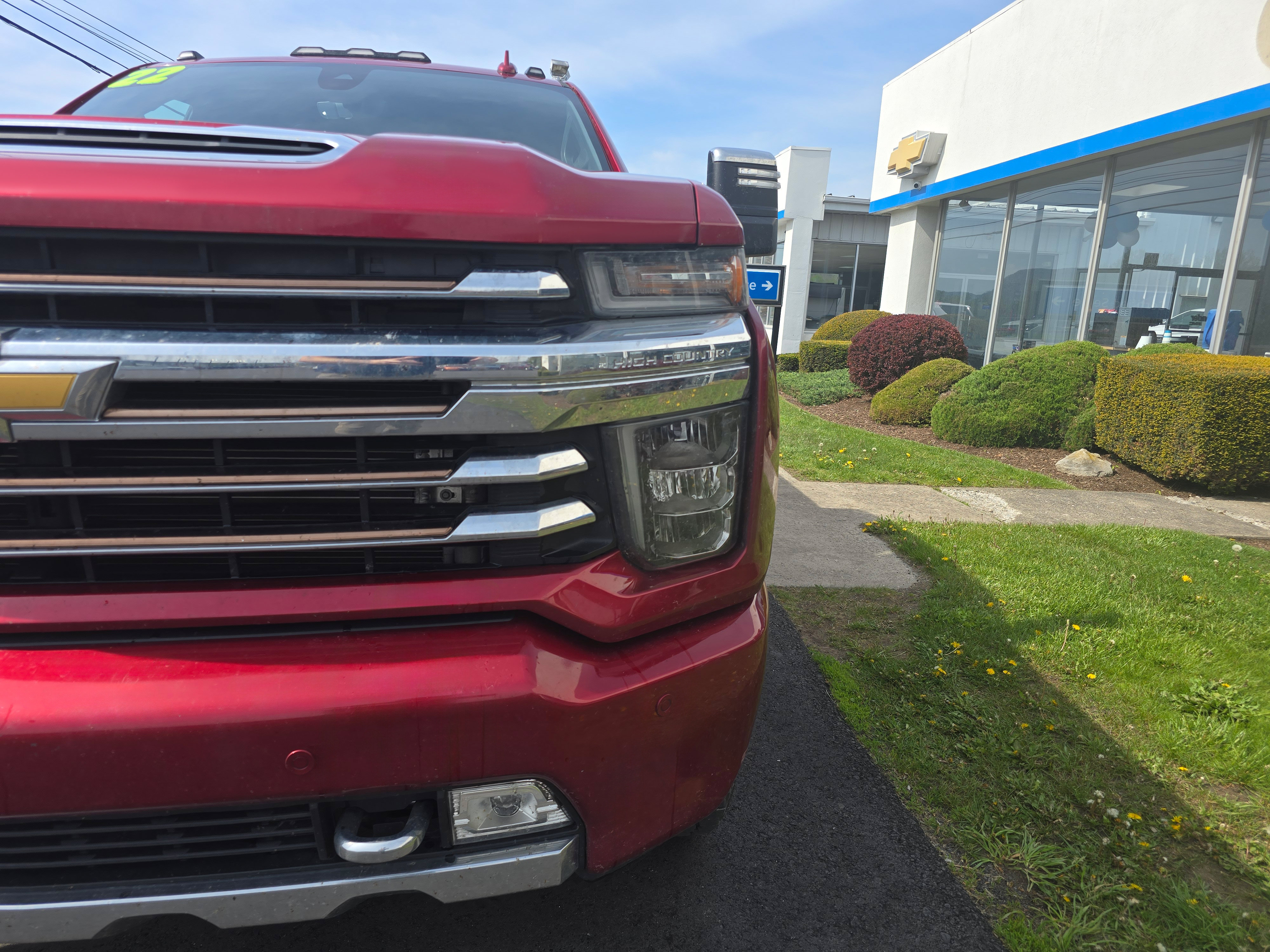 Used 2022 Chevrolet Silverado 2500 High Country w/ Z71 Off-Road Package AWD/4WD image 9