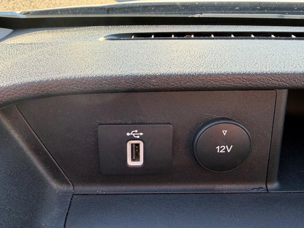 Used 2021 Ford Transit 350 XLT image 37