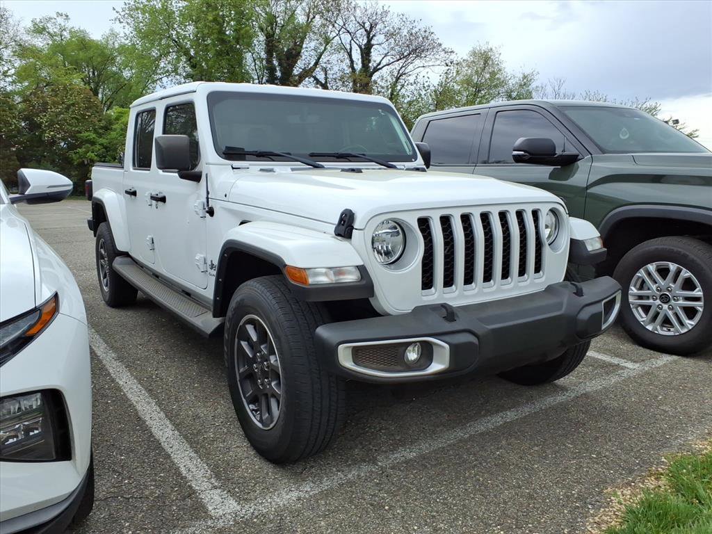 Used 2022 Jeep Gladiator Overland w/ Popular Equipment Package AWD/4WD image 1