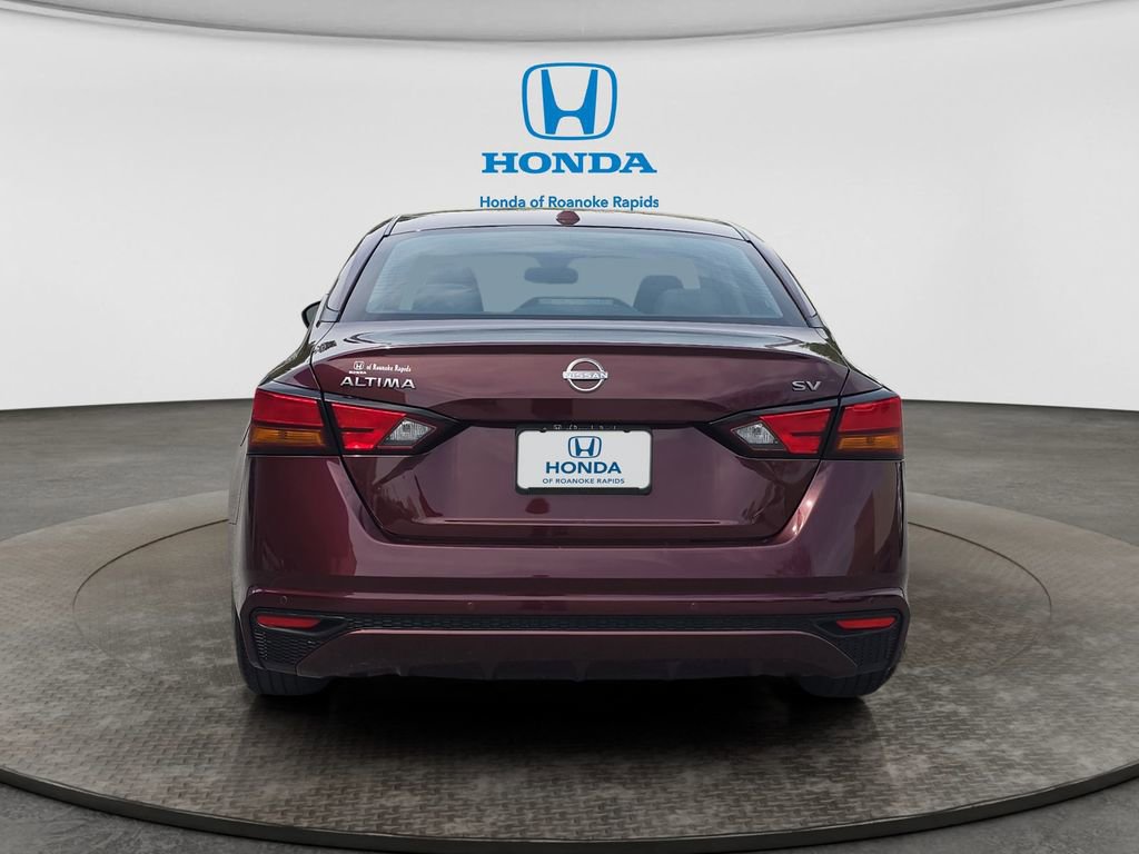 Used 2024 Nissan Altima 2.5 SV FWD image 4