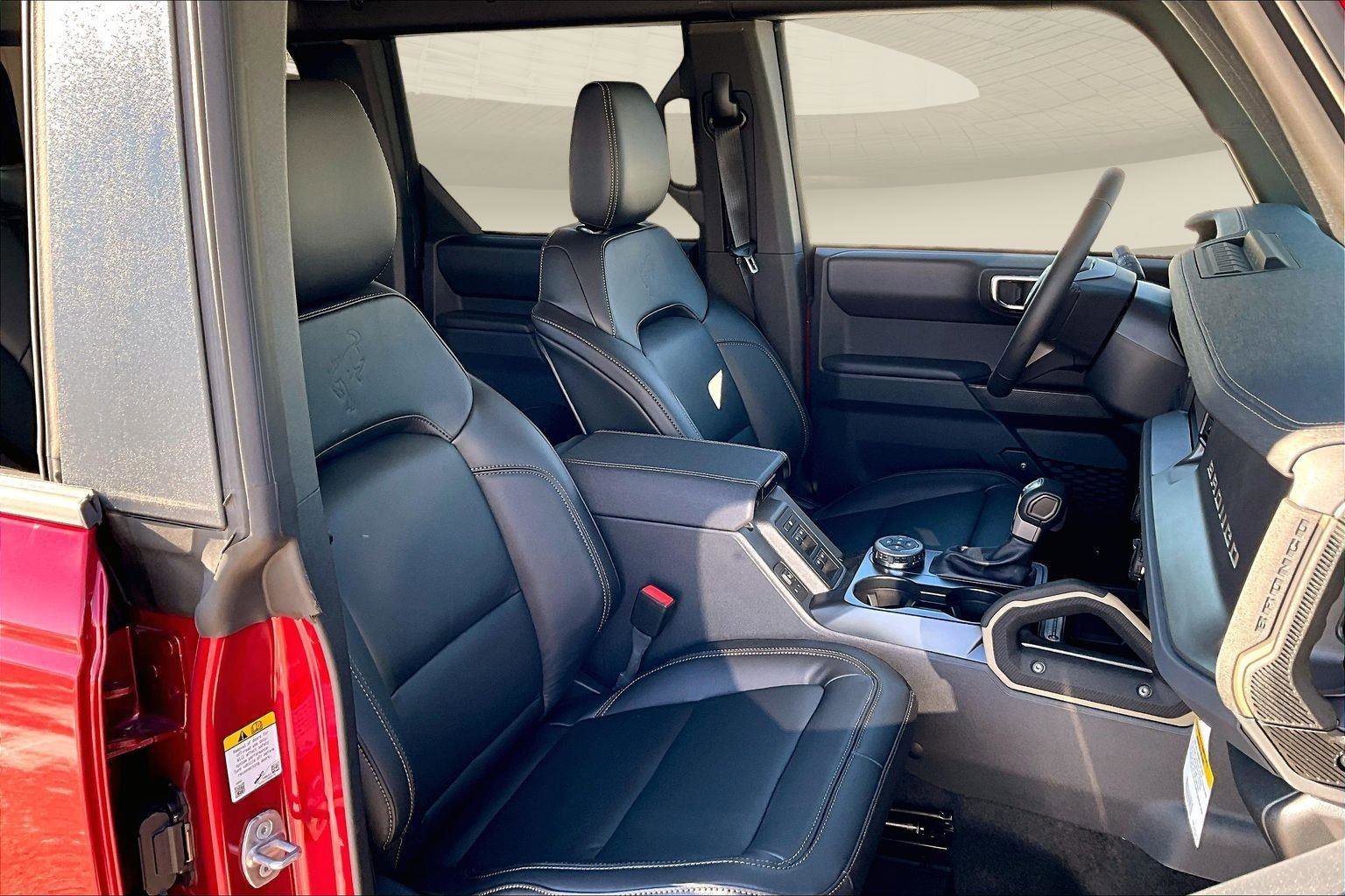 New 2025 Ford Bronco Badlands image 12