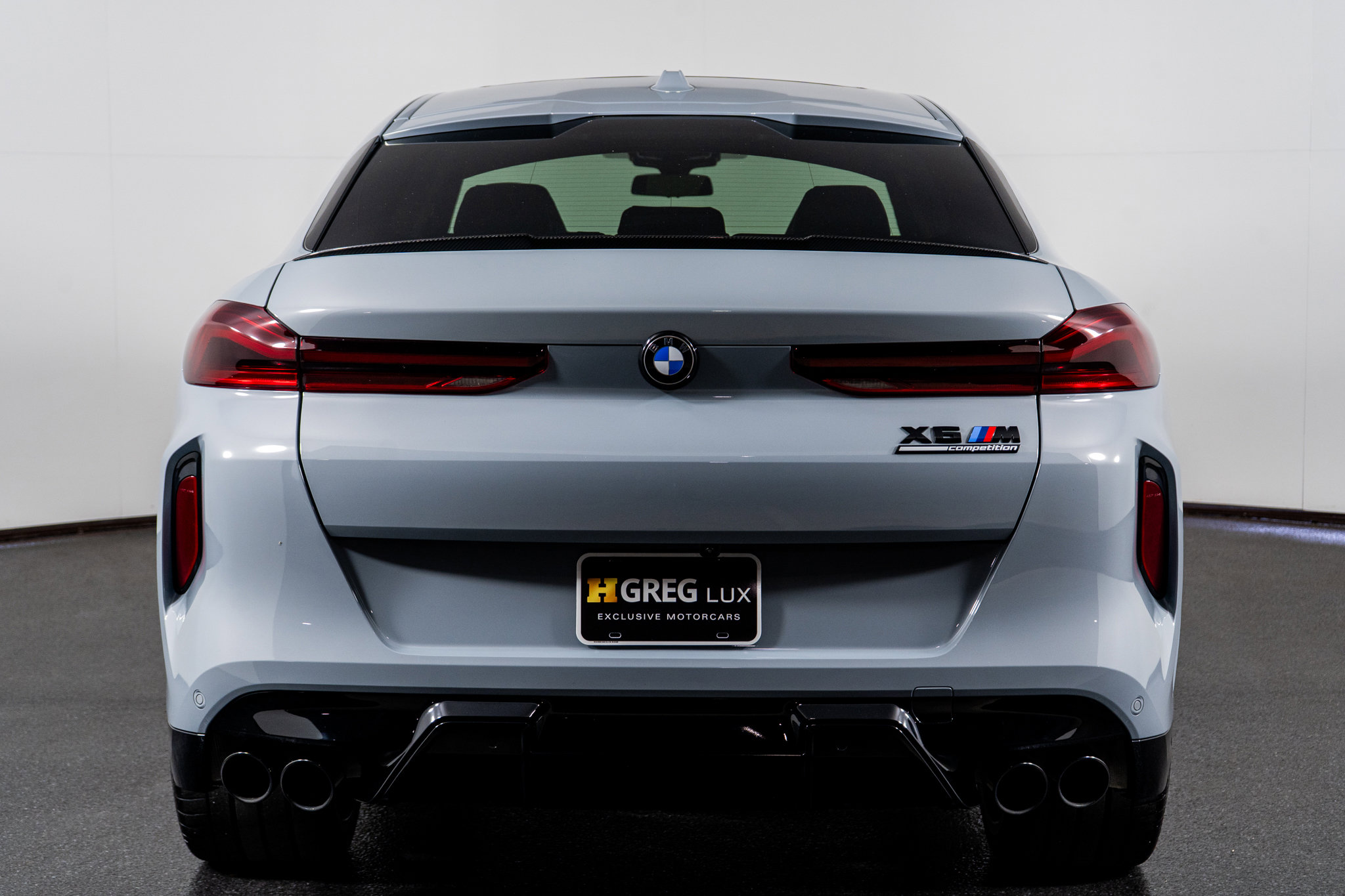 Used 2025 BMW X6 M Competition w/ Executive Package image 11