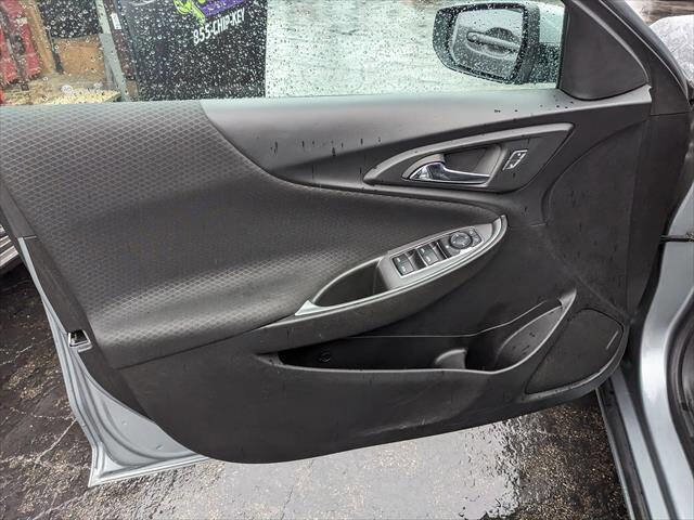 Used 2023 Chevrolet Malibu LT image 10