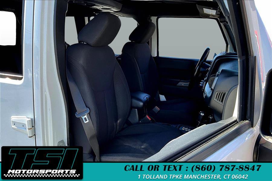 Used 2015 Jeep Wrangler Unlimited Sport w/ Quick Order Package 24S AWD/4WD image 7