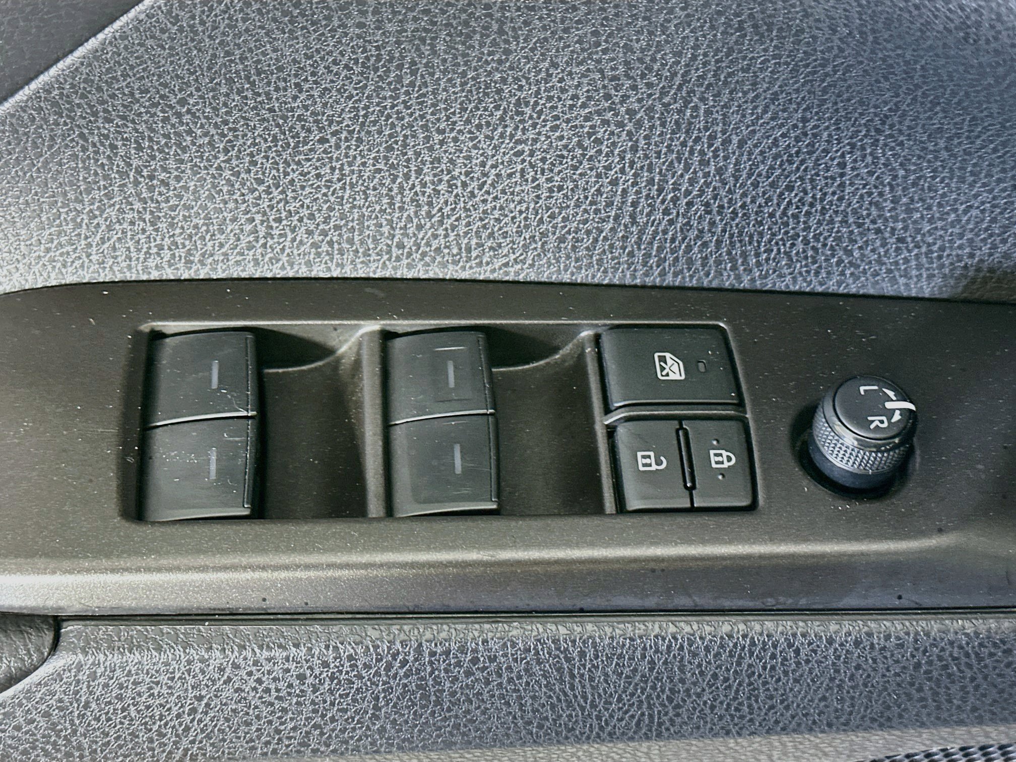 Used 2024 Toyota Camry SE FWD image 15
