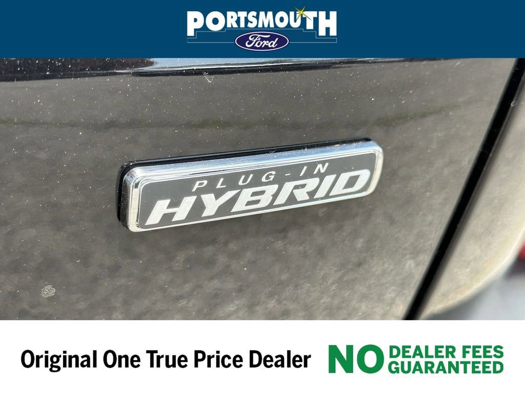 New 2024 Ford Escape SE w/ PHEV Premium Package image 22