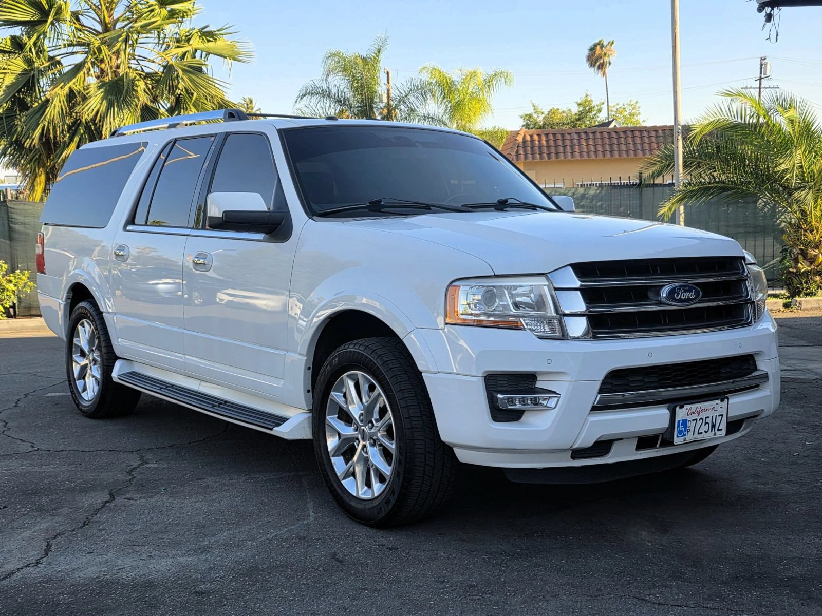 Used 2017 Ford Expedition EL Limited RWD image 2