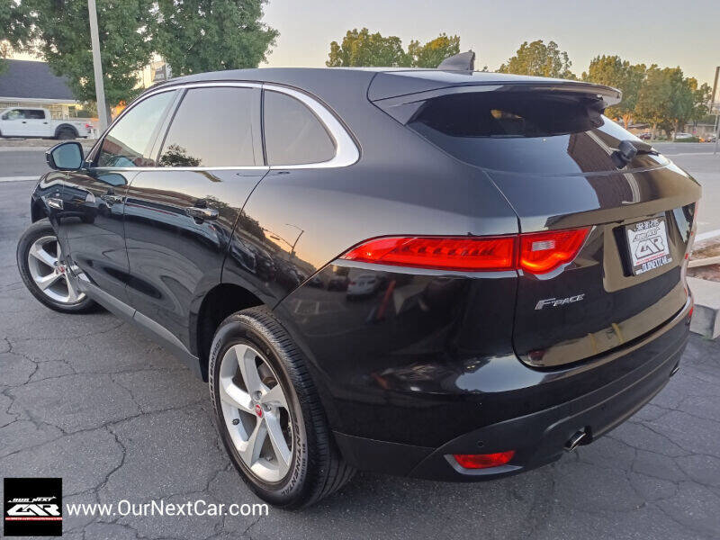 Used 2020 Jaguar F-PACE Premium image 2