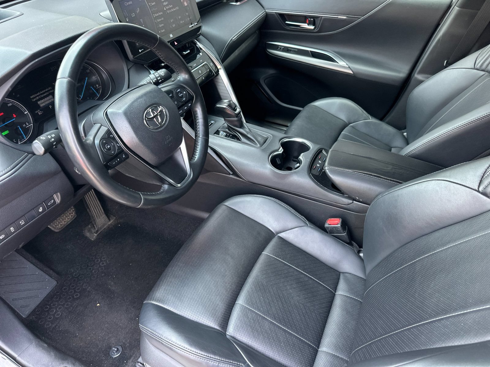 Used 2021 Toyota Venza Limited w/ Advanced Technology Package AWD/4WD image 9