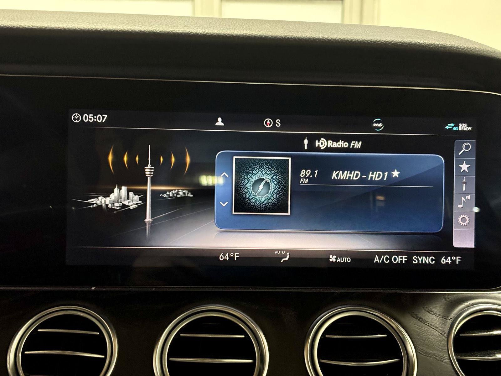 Used 2020 Mercedes-Benz E 450 4MATIC Sedan image 38