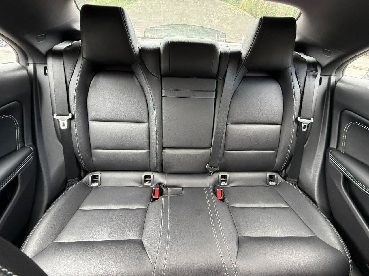 Used 2018 Mercedes-Benz CLA 250 image 16